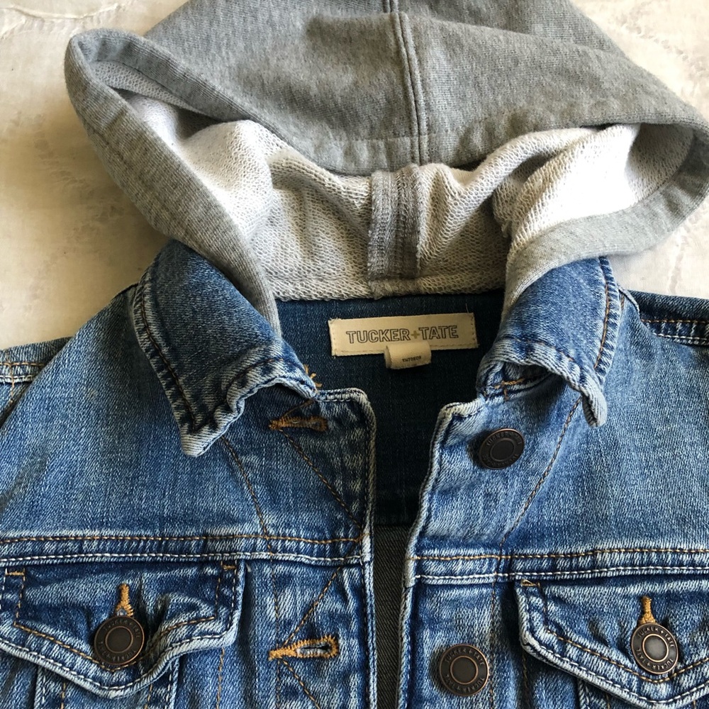 Girls hooded denim jacket size small 7/8